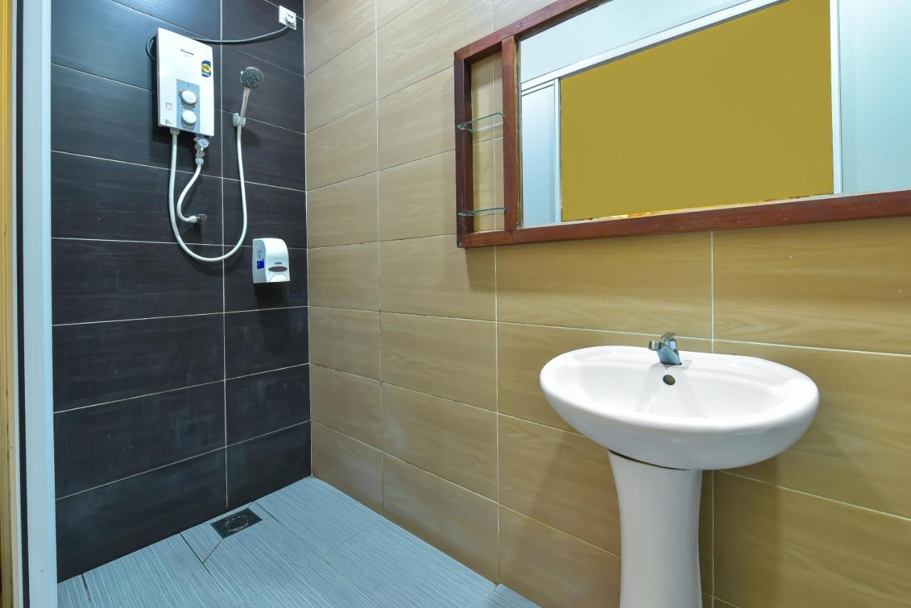 Capital O 90754 Gopeng Inn ايبوه المظهر الخارجي الصورة